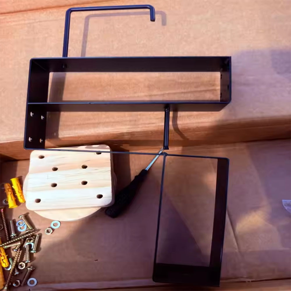 Wood Motorcycle Helmet Holder  - مراجعة Motorcycle Gear Holder وسعره